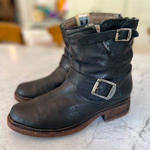 Frye Veronica Bootie 6.5